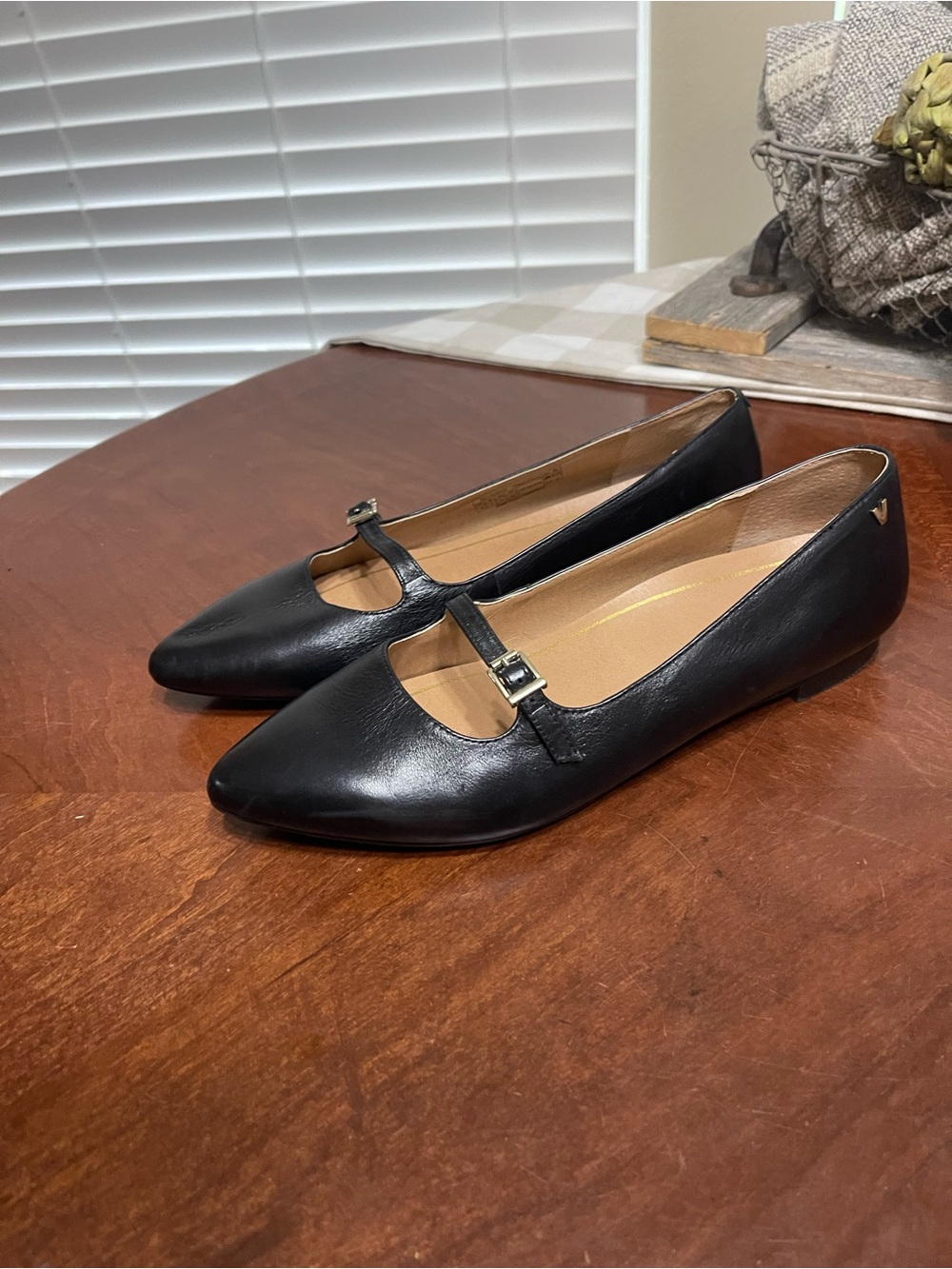 Vionic Black Gem Delilah Ballet Flats